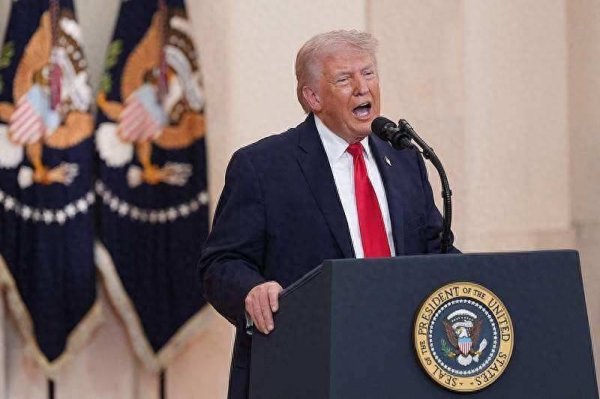 特朗普准备撤了？自称对伊战事取得“胜利”，转头鼓动各国去“抢石油”