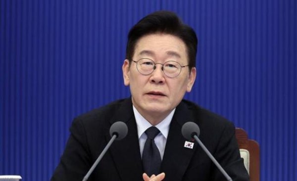 24小时内日韩上演冰火两重天，5.5万美军背后藏着多少屈辱？